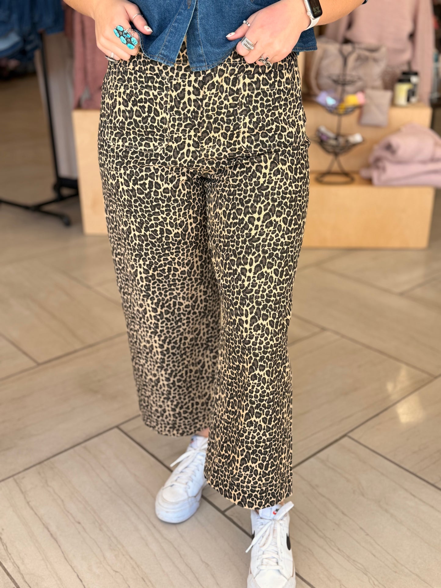 Toni Leopard Pants