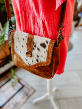Load image into Gallery viewer, Myra Crossbody-8096
