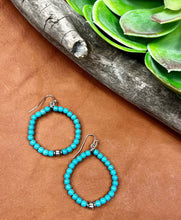 Load image into Gallery viewer, Crockett Small Earrings
